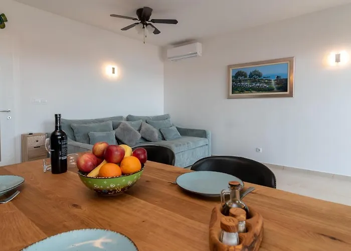 Adriana Apartment *